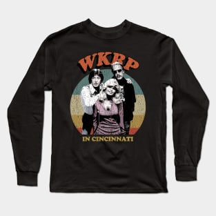 retro wkrp in cincinnati circle Long Sleeve T-Shirt